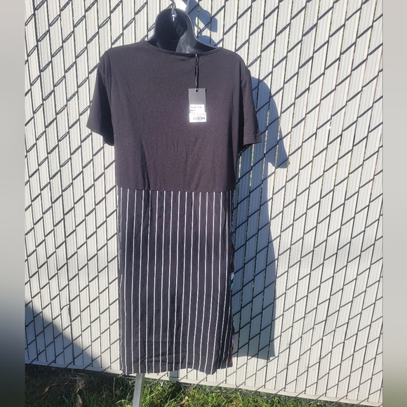 Gorgeous Rayon dress - Picture 4 of 8